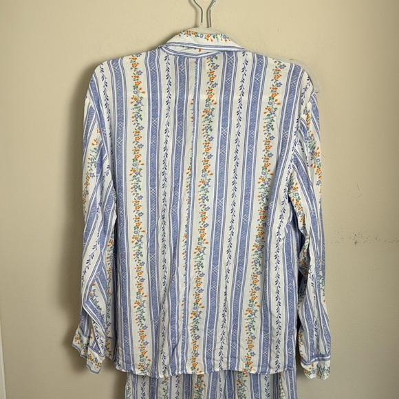 Maaji Long Sleeve Pajama Set Size Medium - Picture 7 of 10